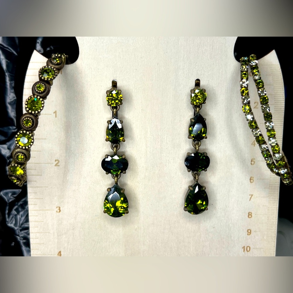 Crystal, handmade earrings and bracelets, olive